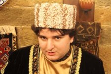 Телеведущие, актеры и певцы в праздничных съемках Новруза (фотосессия)