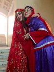 Телеведущие, актеры и певцы в праздничных съемках Новруза (фотосессия)