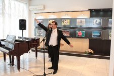 В Баку наградили победителей фотоконкурса "Весенние сюжеты"