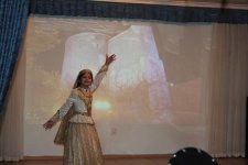 В Баку прошла олимпиада по русскому языку и литературе (фото)