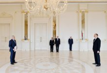 Президент Азербайджана принял верительные грамоты новоназначенного посла Казахстана