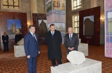 Президент Азербайджана и его супруга ознакомились с заповедником «Храм Атешгях» после реставрации и реконструкции (ФОТО)