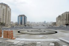 Президент Азербайджана и его супруга ознакомились с ходом строительных работ на подземной автостоянке и в парке в Баку (ФОТО)