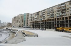 Президент Азербайджана и его супруга ознакомились с ходом строительных работ на подземной автостоянке и в парке в Баку (ФОТО)
