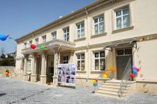 Первая леди Азербайджана ознакомилась с условиями, созданными в Объединенной городской больнице №26 и двух детских садах (версия 2) (ФОТО)