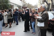 Народного артиста Азербайджана и России Нодара Шашигоглу аплодисментами проводили в последний путь (фото)