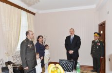 Президент Азербайджана Ильхам Алиев осмотрел Н-скую воинскую часть Внутренних войск в Гаджигабуле после реконструкции (ФОТО)