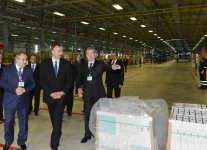 Президент Азербайджана принял участие в открытии завода по производству керамических плит в Гаджигабуле (ФОТО)
