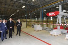 Президент Азербайджана принял участие в открытии завода по производству керамических плит в Гаджигабуле (ФОТО)