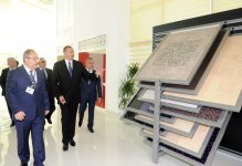 Президент Азербайджана принял участие в открытии завода по производству керамических плит в Гаджигабуле (ФОТО)