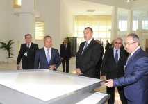 Президент Азербайджана принял участие в открытии завода по производству керамических плит в Гаджигабуле (ФОТО)