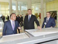 Президент Азербайджана принял участие в открытии завода по производству керамических плит в Гаджигабуле (ФОТО)