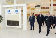 Президент Азербайджана принял участие в открытии завода по производству керамических плит в Гаджигабуле (ФОТО)