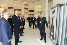Президент Азербайджана принял участие в открытии завода по производству керамических плит в Гаджигабуле (ФОТО)