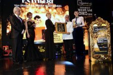 Гюльнара Халилова удостоена в Турции престижной премии "Модельер года" (фото)