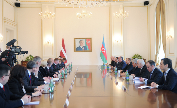 Latvian President very impressed by Azerbaijan’s development over last 20 years (PHOTO)