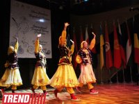 В Азербайджане открылся Международный форум молодых поэтов (фото)
