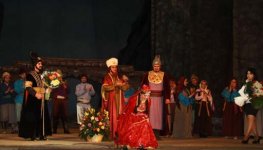 В Баку показали оперу "Кероглу", посвященную 90-летию Общенационального лидера Азербайджана Гейдара Алиева (фото)