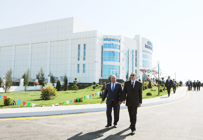 Azerbaijani President opens Qobustan Sports Complex (PHOTO)