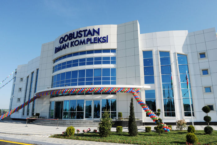 Azerbaijani President opens Qobustan Sports Complex (PHOTO)