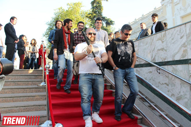 YARAT! presents work of artist and designer Orkhan Mammad " VIP pedestrian subway"  (PHOTO)