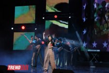В Азербайджане определились финалисты "Univision - 2013" – яркое шоу студентов и класс жюри (фотосессия)