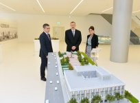 Azerbaijani President visits Heydar Aliyev Museum in Heydar Aliyev Center (PHOTO)