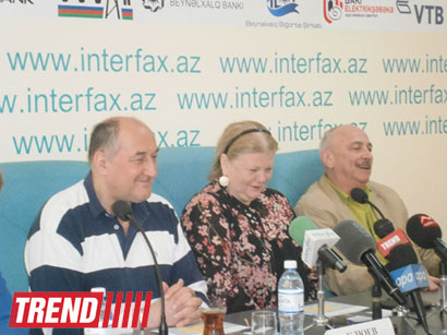Ирина Муравьёва и Борис Клюев в Баку: Первый день прошел в окружении тепла, ласки  и дыхания моря…(фото)