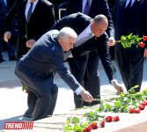 Общественность Азербайджана отмечает 90-ю годовщину со дня рождения общенационального лидера Гейдара Алиева (ФОТО)