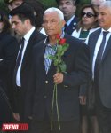 Общественность Азербайджана отмечает 90-ю годовщину со дня рождения общенационального лидера Гейдара Алиева (ФОТО)