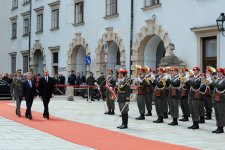 Azerbaijani President officially welcomed to Vienna (PHOTO)