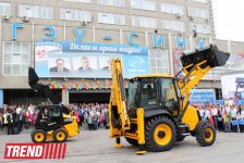 Шоу экскаваторов в Екатеринбурге  (фото)