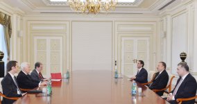 Президент Азербайджана принял сенатора Ричарда Лугара