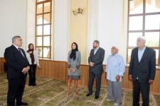 Мехрибан Алиева приняла участие в открытии мечети Имама Рзы после реконструкции в бакинском поселке Бина (версия 2) (ФОТО)