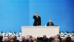 Правящая партия выдвинула кандидатуру Ильхама Алиева на пост Президента Азербайджана (ФОТО)