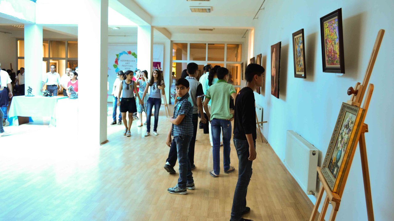 В Сальяне организована выставка в рамках "Azerbaijan Art Festival-2013" (фото)