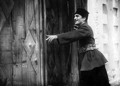 Марьям Бабаева выпустила книгу "Мастерство Рашида Бейбутова" - первое научное исследование (фото)