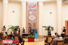 В Азербайджане работникам культуры и туризма впервые вручены почетные нагрудные знаки (фото)