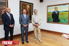 В Баку открылась выставка, посвященная Дню национального спасения (фото)