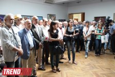 В Баку открылась выставка, посвященная Дню национального спасения (фото)