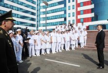 Президент Ильхам Алиев: В Азербайджане в любой сфере - в экономике, во всех сферах услуг должны быть самые высокие стандарты (ФОТО)
