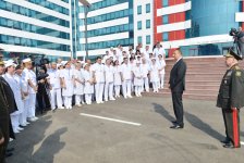 Президент Ильхам Алиев: В Азербайджане в любой сфере - в экономике, во всех сферах услуг должны быть самые высокие стандарты (ФОТО)