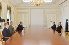 Президент Азербайджана принял первого замминистра обороны Великобритании