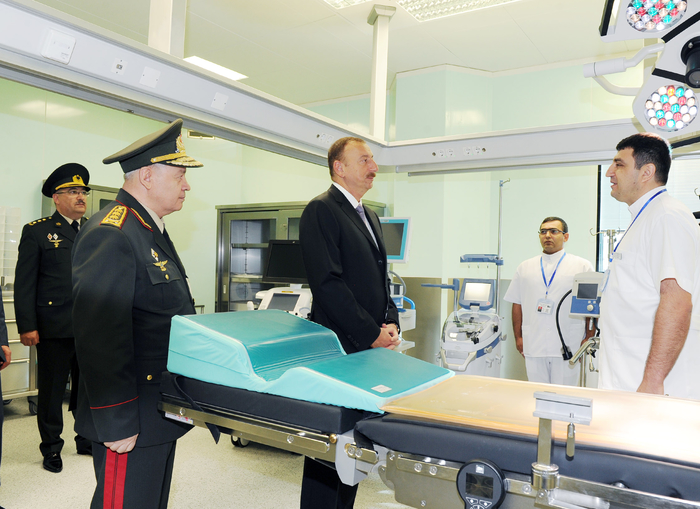 Президент Ильхам Алиев: В Азербайджане в любой сфере - в экономике, во всех сферах услуг должны быть самые высокие стандарты (ФОТО)