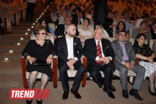 В Баку состоялся праздничный вечер, посвященный 140-летию создания азербайджанского театра (фото)