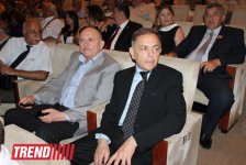 В Баку состоялся праздничный вечер, посвященный 140-летию создания азербайджанского театра (фото)