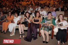 В Баку состоялся праздничный вечер, посвященный 140-летию создания азербайджанского театра (фото)