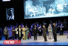 В Баку состоялся праздничный вечер, посвященный 140-летию создания азербайджанского театра (фото)