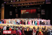 В Баку состоялся праздничный вечер, посвященный 140-летию создания азербайджанского театра (фото)