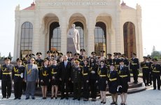 Президент Ильхам Алиев принял участие в церемонии по случаю 95-летия создания азербайджанской полиции (ФОТО)